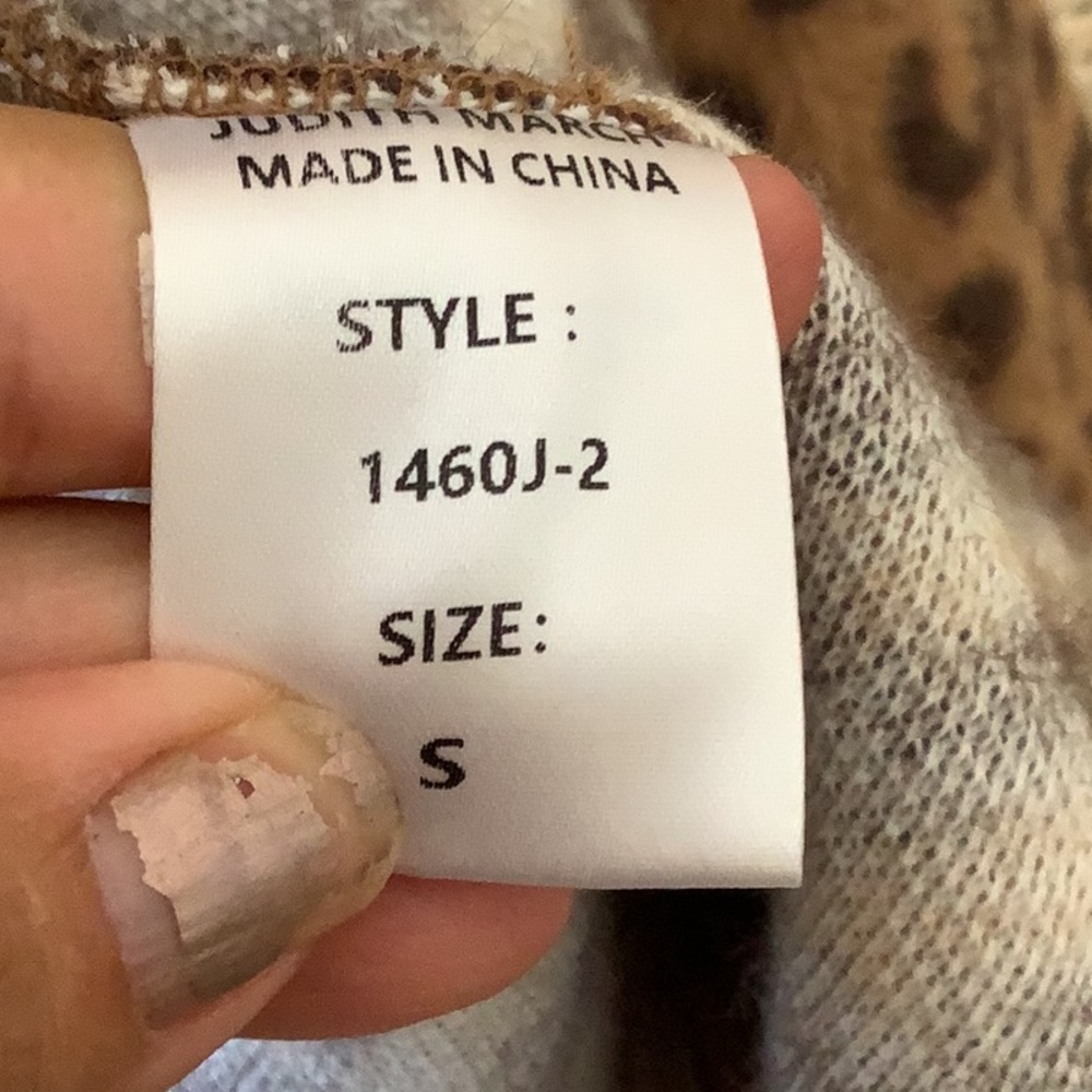 Beautiful Sweater/Jacket by Judith March 🖤🖤 - Picture 4 of 8